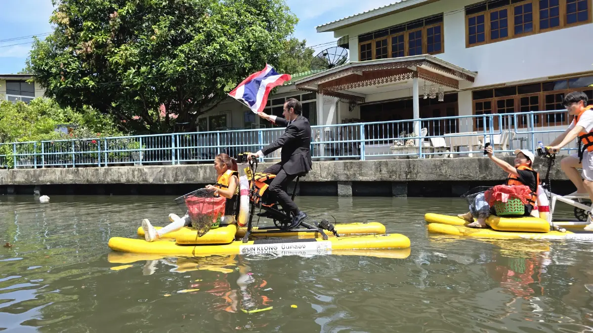 ท่องเที่ยววิถีใหม่ ปั่น ‘จักรยานน้ำ’ คลองบางหลวง ฟื้นฟูสายน้ำ