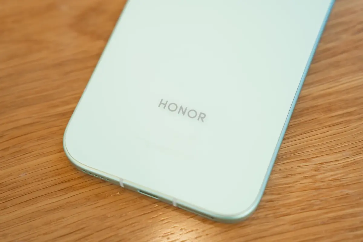 รีวิว 'HONOR 600 Lite' มือถือเก่ง AI เนรมิตทุกจินตนาการให้เป็นจริง
