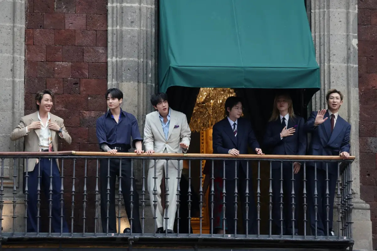“ภาพประวัติศาสตร์วงการเพลง” คนครึ่งแสนต้อนรับ BTS เยือนเม็กซิโก