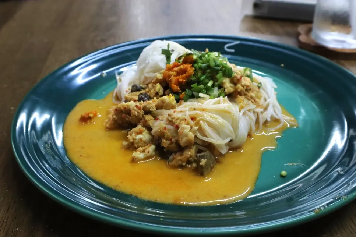 เที่ยวพิพิธภัณฑ์บ้านกุฎีจีน กินขนมจีนโปรตุเกสบ้านสกุลทอง