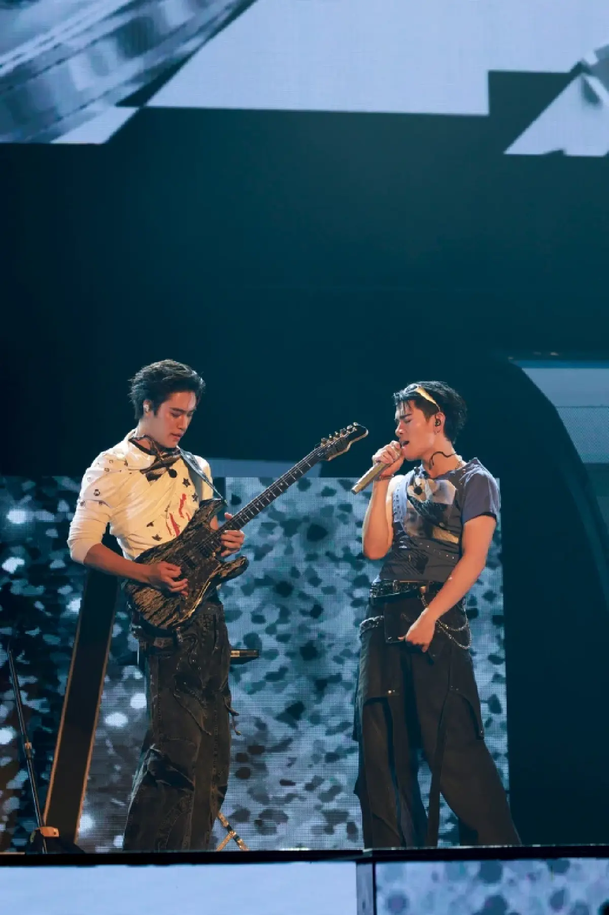 LOVE OUT LOUD 2026 เปิดสนาม HEART RACE 12 คู่ฮอตเสิร์ฟโชว์สุดฟิน