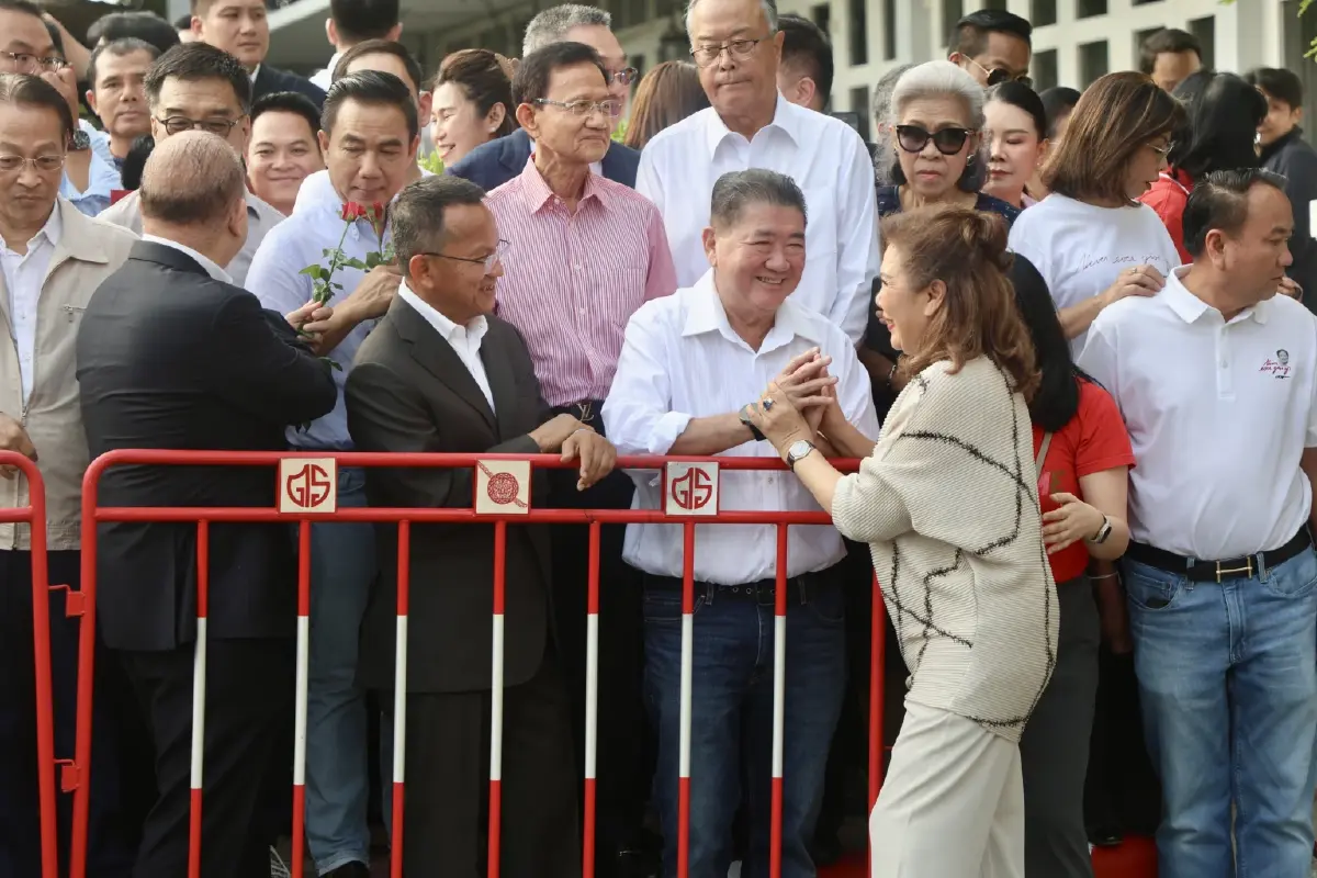 ถอดรหัส ‘ทักษิณ’ จำศีล 8 เดือน  อิสรภาพ หลังม่านการเมือง ?