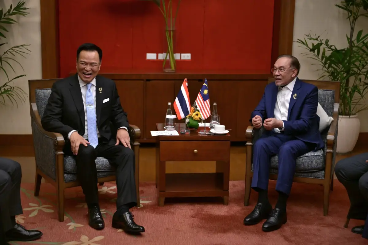 ‘อนุทิน’ ถก ‘อันวาร์’ จ่อเยือนมาเลเซียปีนี้ อยากรู้จักเพื่อนบ้านให้ลึกซึ้ง