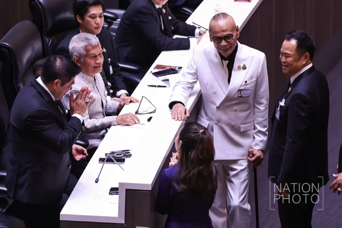 รอยด่าง สะเทือน‘รัฐบาลภท.’  วัดใจสภา อุ้ม‘ชนนพัฒฐ์’คดีฟอกเงิน