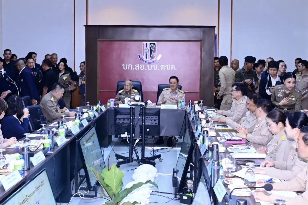 ‘พล.อ.อ.สถิตย์พงษ์’ พร้อม อนุทิน-3รมต. ลงพื้นที่เพชรบุรี ติดตามโครงการพัฒนา