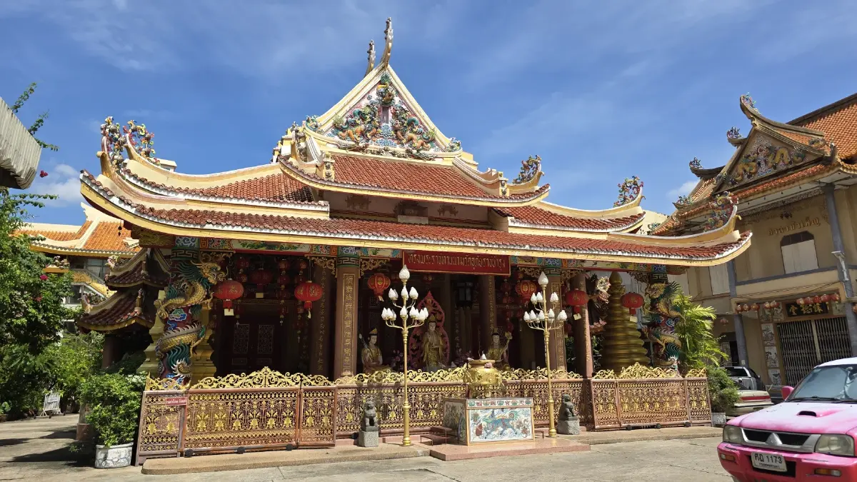 ‘มหาเจริญ’ เดินเท้าท่องเที่ยว ถอดรหัสประวัติศาสตร์ผ่านสถาปัตยกรรม
