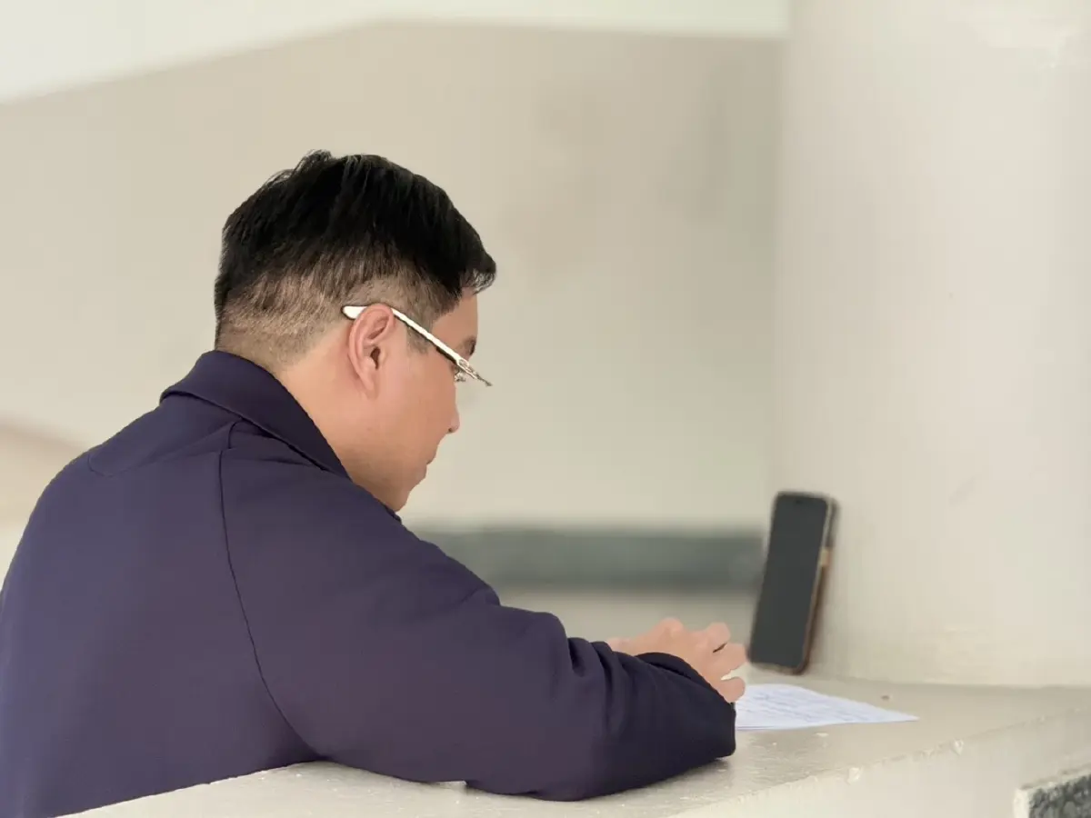 'อัครนันท์'วิดีโอคอลส่งกำลังใจ 'ครูรักษ์ถิ่น' ขอช่วยกันพัฒนาบ้านเกิด