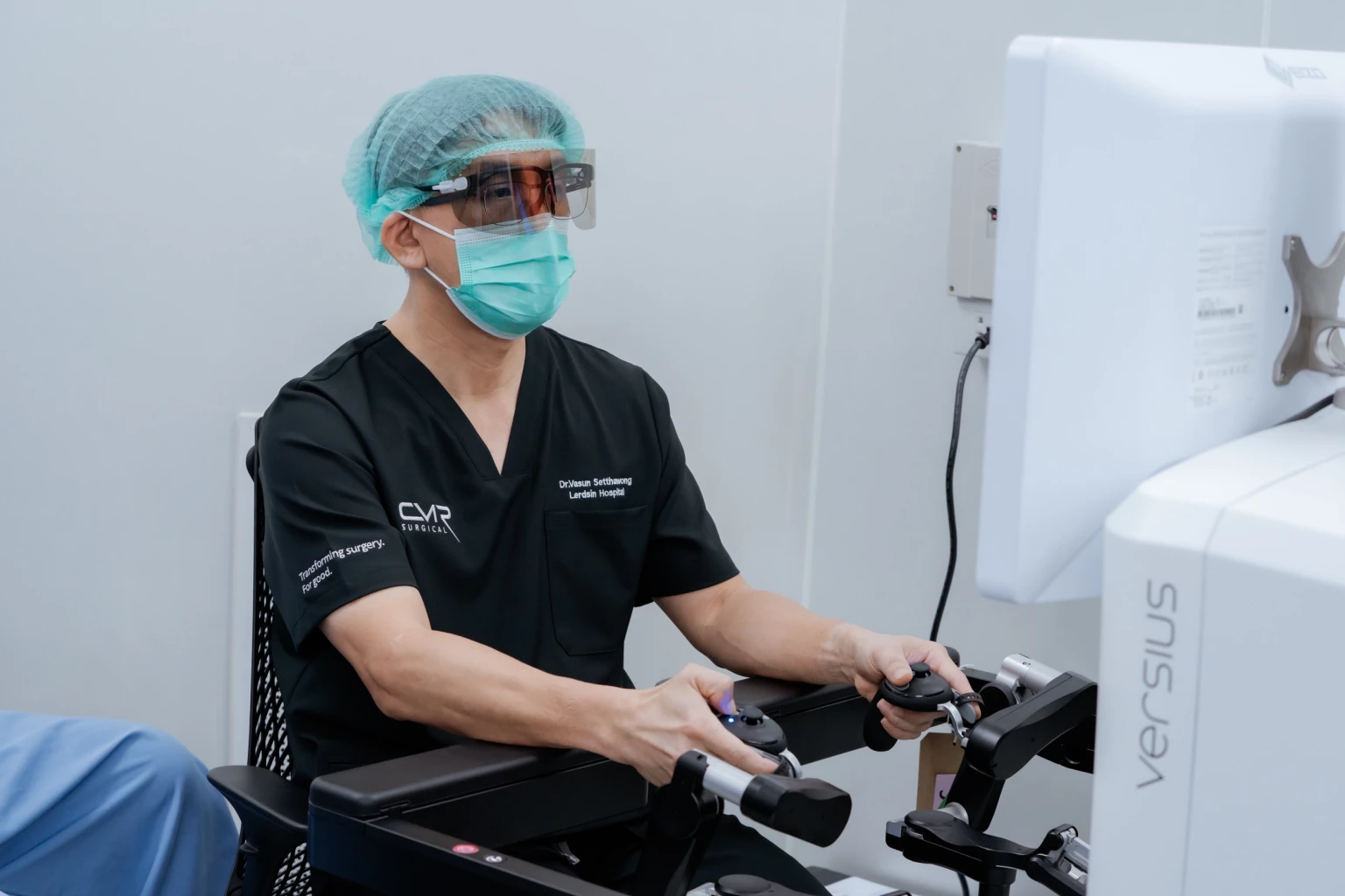 'เลิดสิน' ปักหมุดผู้นำ ‘Precision Surgery' ผ่าตัดด้วยหุ่นยนต์ Modular ในไทย