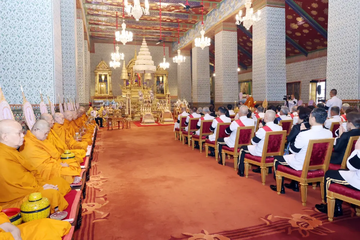 ในหลวง-พระราชินี เสด็จฯ ไปในการพระราชพิธีมหามงคลเฉลิมพระชนมพรรษา 4 รอบ