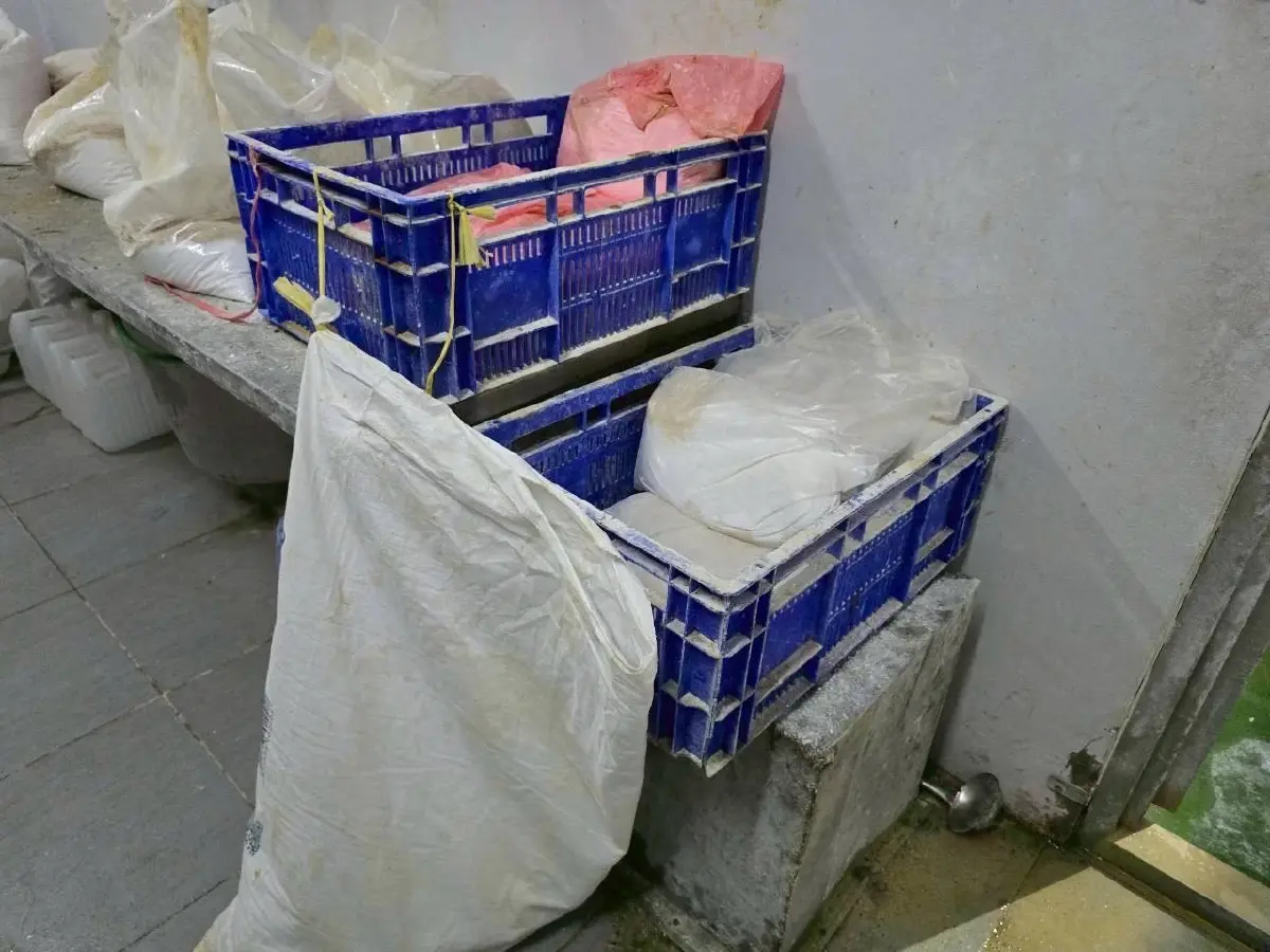 ด่วน! บุกโรงงานลอบผลิตหมูยอ-ลูกชิ้น ไม่มี อย. ส่งขายทั่วประเทศ