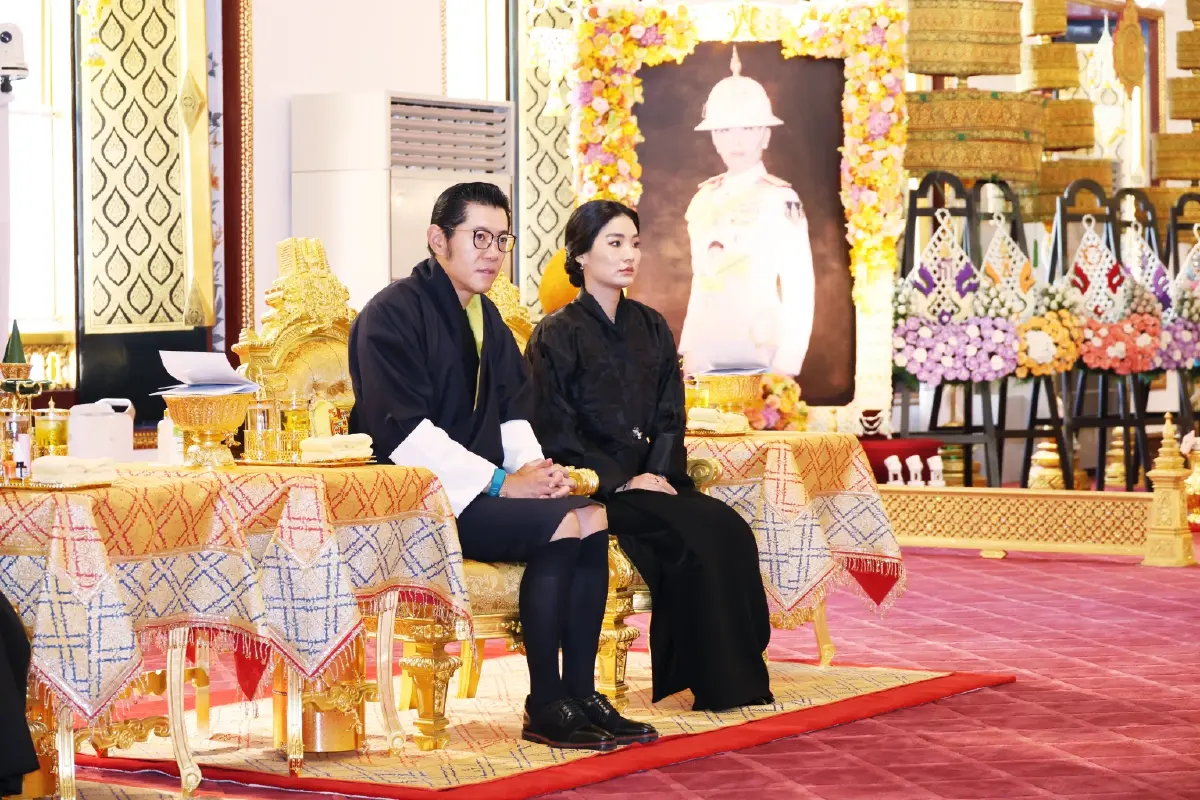 ในหลวง-พระราชินี เสด็จฯ ทรงบำเพ็ญพระราชกุศลสัตตมวาร พระราชทานพระศพ “เจ้าฟ้าพัชรกิติยาภาฯ”