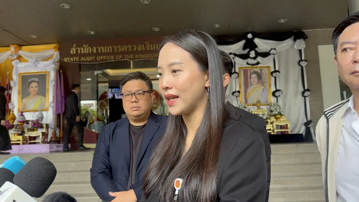 'รักชนก' ยื่นคำขาดดีอี ขู่ชง ป.ป.ช.สกัด TH-AI Passport 1.6 พันล.