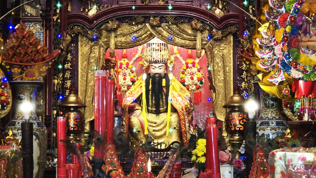 ‘มหาเจริญ’ เดินเท้าท่องเที่ยว ถอดรหัสประวัติศาสตร์ผ่านสถาปัตยกรรม