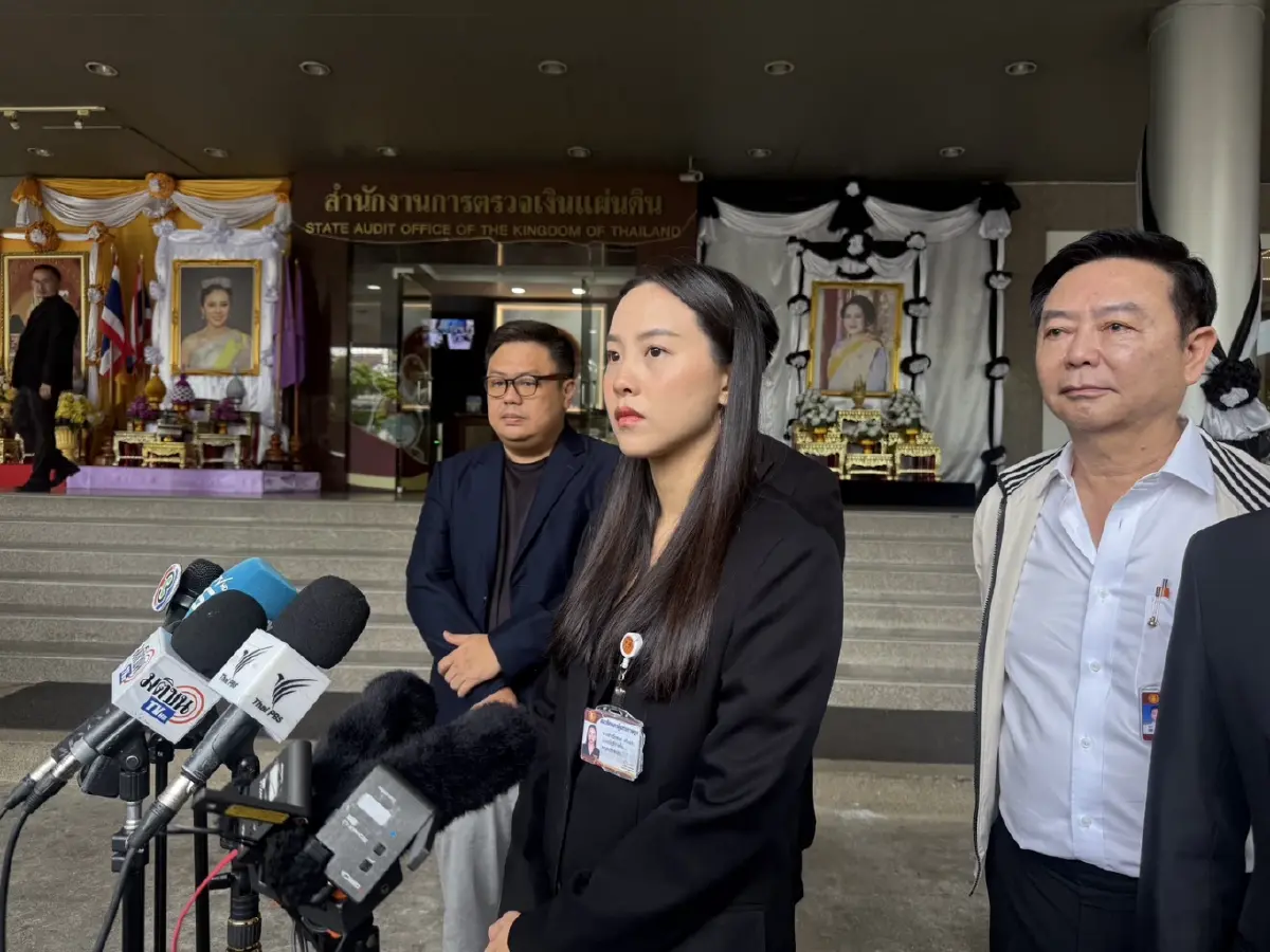 'รักชนก' ยื่นคำขาดดีอี ขู่ชง ป.ป.ช.สกัด TH-AI Passport 1.6 พันล.