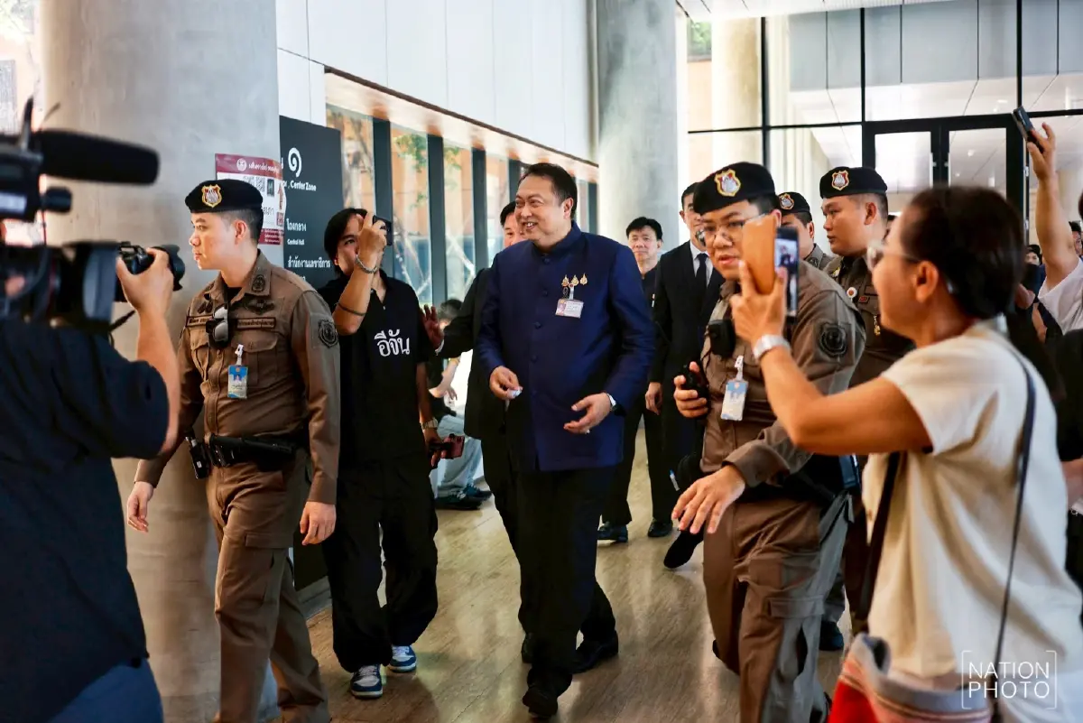 'ทับลาน' ในเงาสงครามเย็น จาก 'บ้านล้อมป่า' สู่ 'บ้านต้านคอมมิวนิสต์'