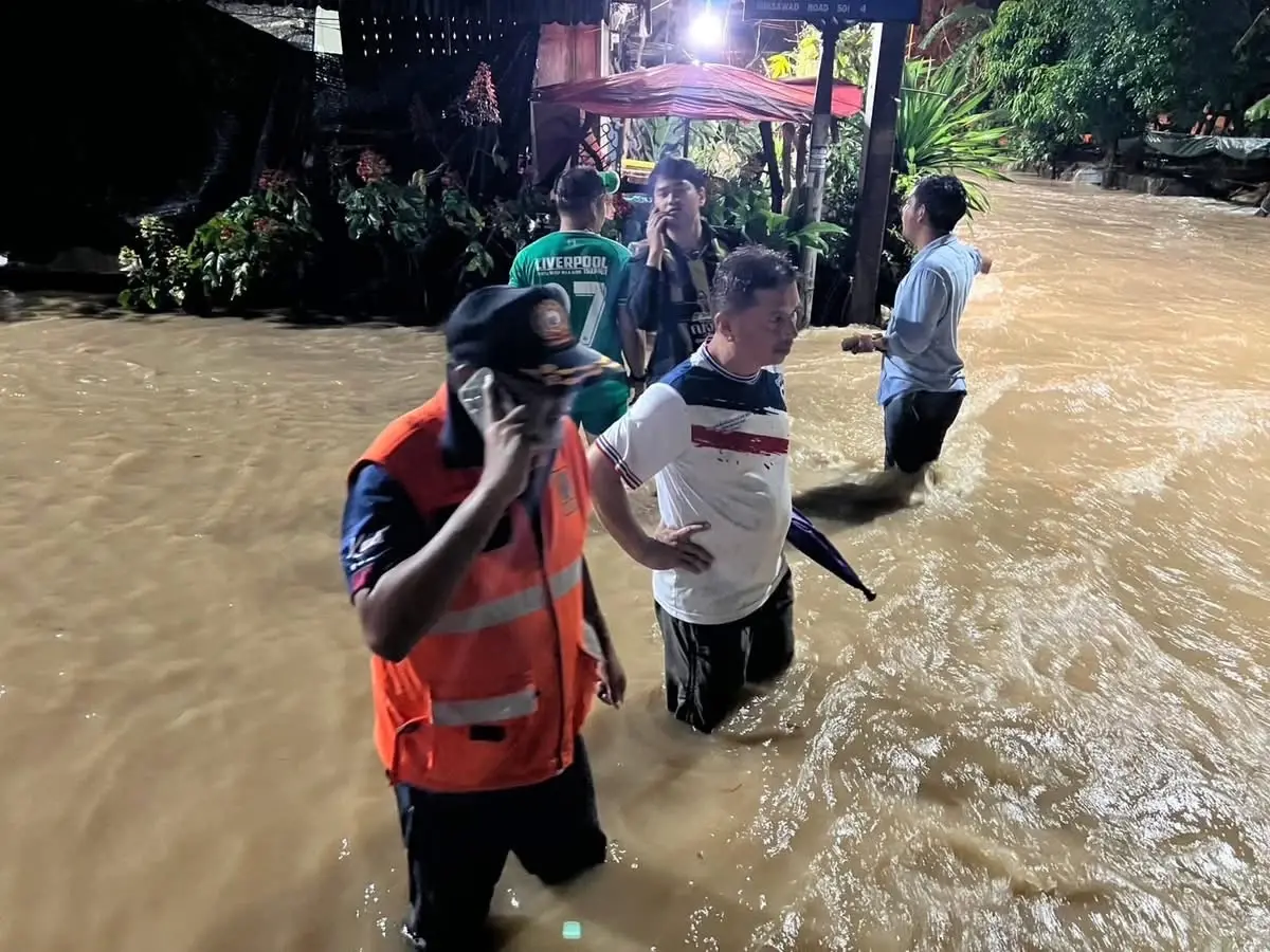 ฝนตกหนัก กระบี่ พังงา ตรัง น้ำล้นตลิ่งเข้าท่วมบ้านเรือนประชาชน