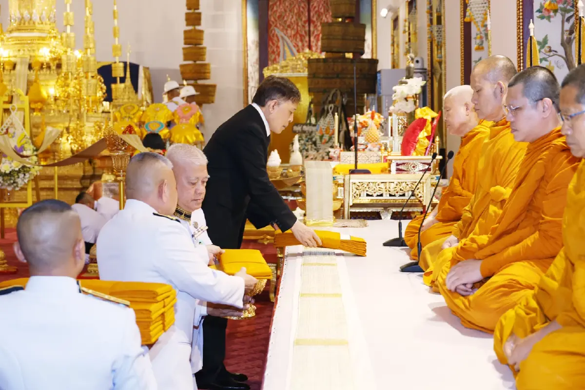 ในหลวง-พระราชินี ทรงบำเพ็ญพระราชกุศลพระพิธีธรรมสวดพระอภิธรรมพระศพ 'เจ้าฟ้าพัชรกิติยาภา'