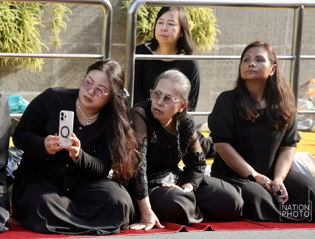 เคลื่อนพระศพ “เจ้าฟ้าพัชรกิติยาภาฯ” สู่พระบรมมหาราชวัง ท่ามกลางความอาลัยของพสกนิกร
