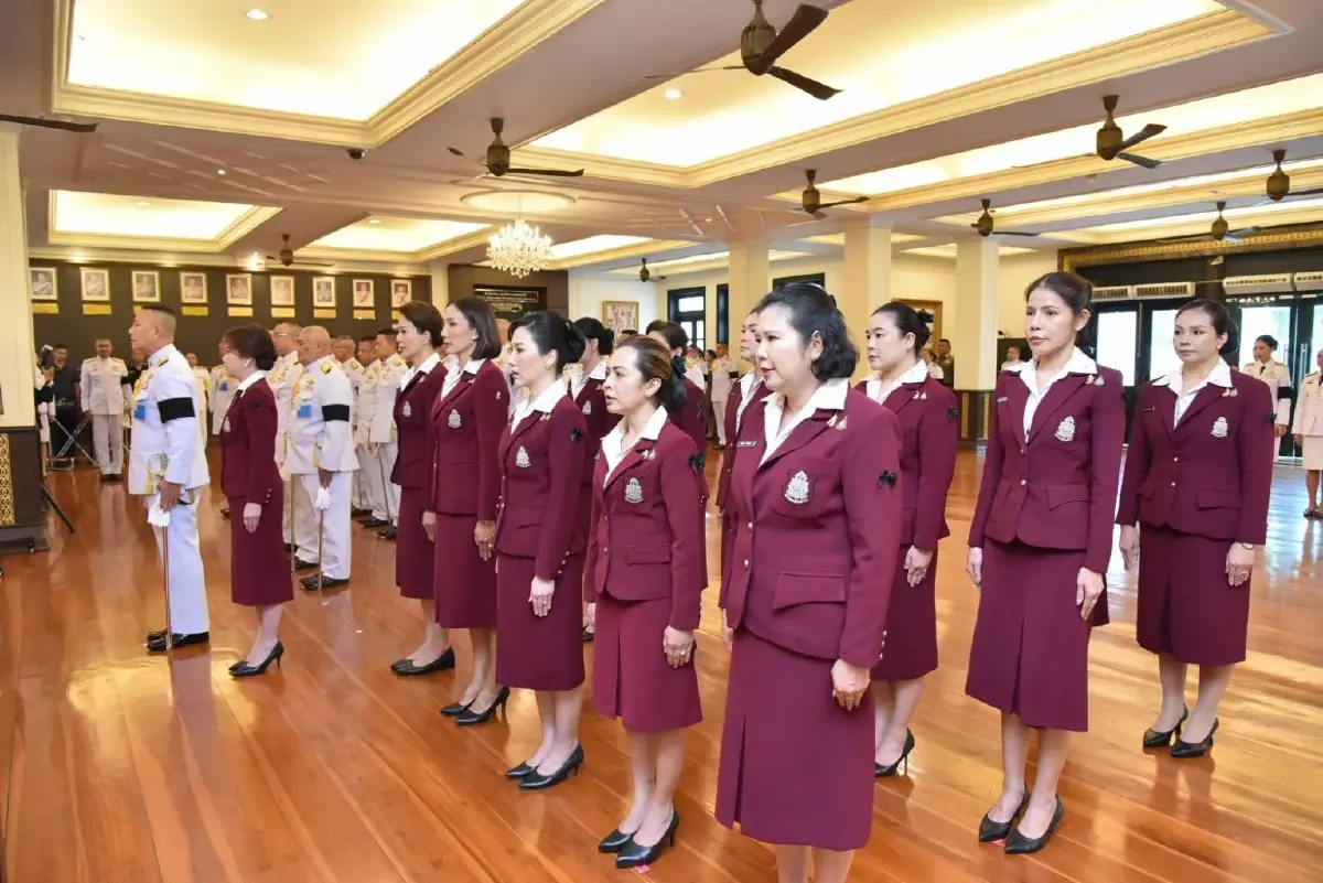 ถวายพระพรชัยมงคล เฉลิมพระชนมพรรษา 4 รอบ พระบรมราชินี