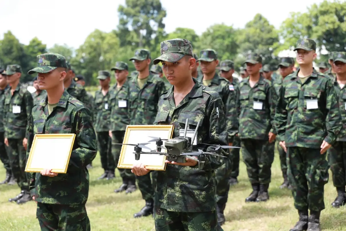 มทภ.2  เร่งผลิต 'นักรบโดรน' ปูรากฐานกำลังสำคัญ  พร้อมรับภารกิจทุกมิติ