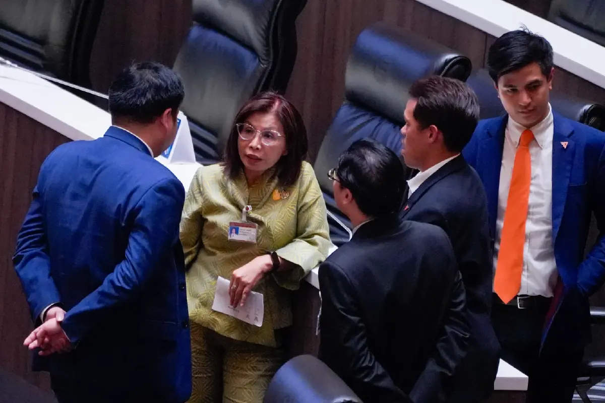 ‘ระบอบน้ำเงิน’ ล้ม สสร. ตั้งธงใหญ่ ไม่แก้ 'รัฐธรรมนูญ 2560'