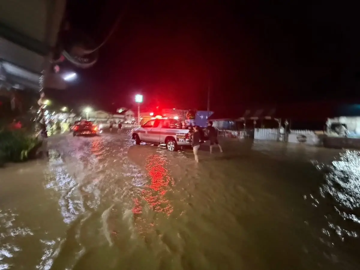ฝนตกหนัก กระบี่ พังงา ตรัง น้ำล้นตลิ่งเข้าท่วมบ้านเรือนประชาชน