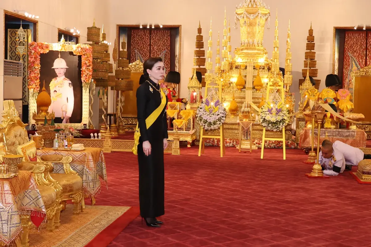 ในหลวง-พระราชินี พระราชทานน้ำสรงพระศพ สมเด็จพระเจ้าลูกเธอ เจ้าฟ้าพัชรกิติยาภาฯ