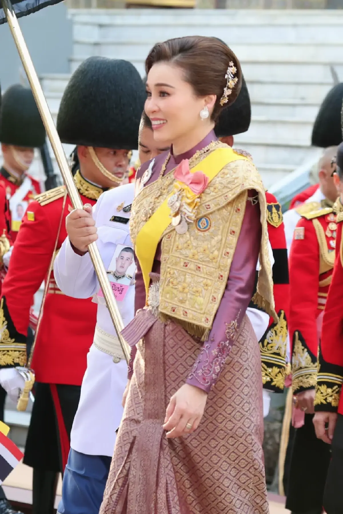 ในหลวง-พระราชินี เสด็จฯ ไปในการพระราชพิธีมหามงคลเฉลิมพระชนมพรรษา 4 รอบ