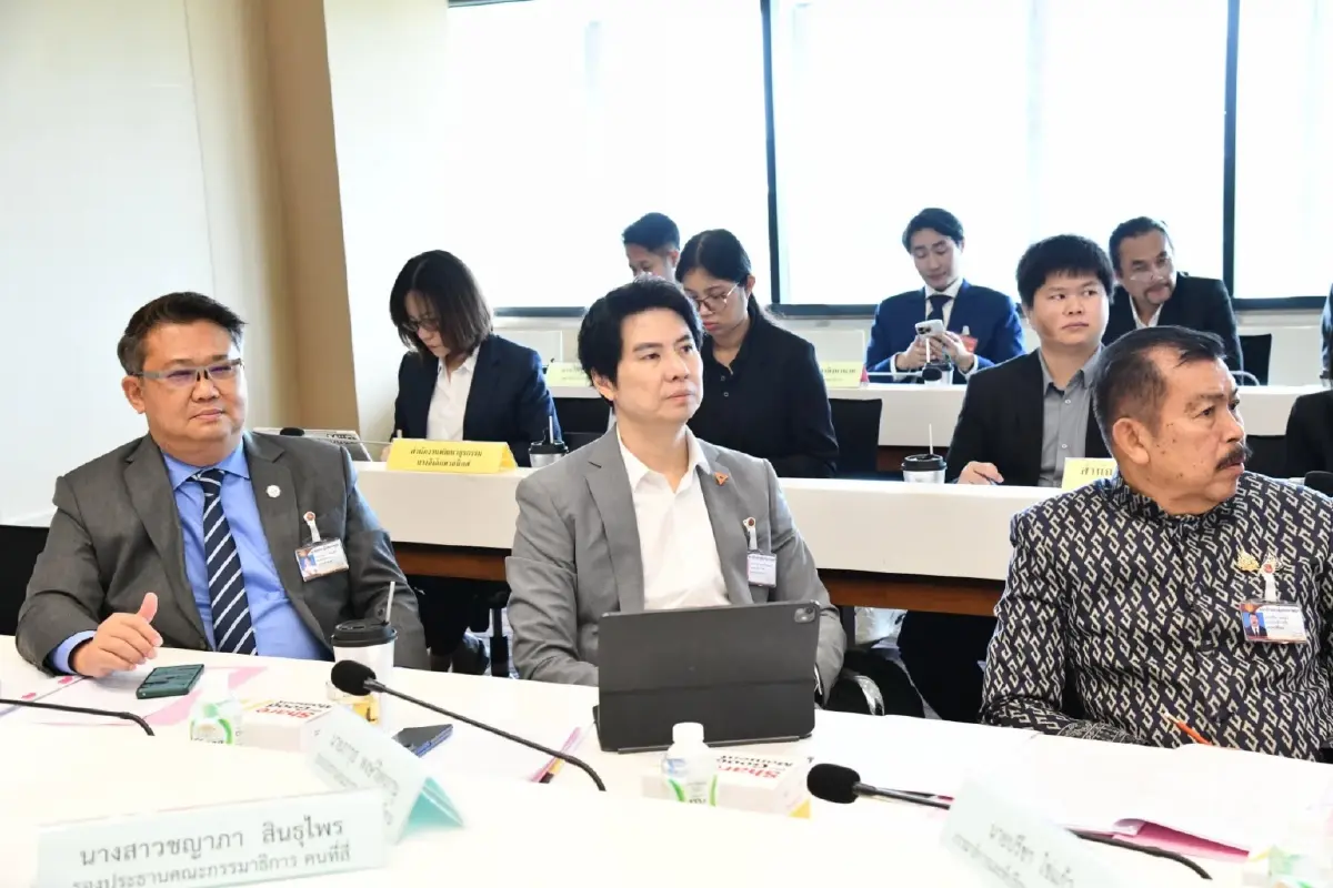 ก่อนปัดพัน Forex ผ่าธุรกิจ ‘ภาวุธ’ ร่วมคนดังอื้อ-พี่ ‘ธนาธร’ ด้วย