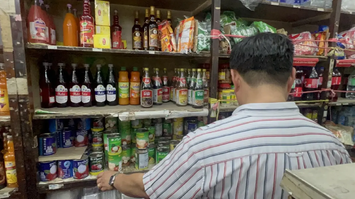 ‘อนุทิน’ เดินตลาดศรีย่าน เช็กกระแส ‘ไทยช่วยไทย พลัส’ หวังกระตุ้นเศรษฐกิจ