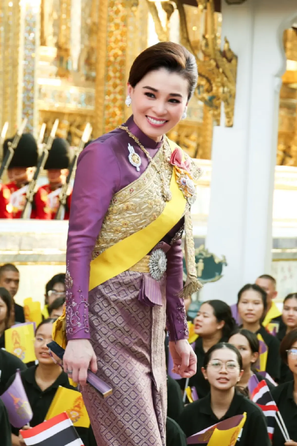 ในหลวง-พระราชินี เสด็จฯ ไปในการพระราชพิธีมหามงคลเฉลิมพระชนมพรรษา 4 รอบ