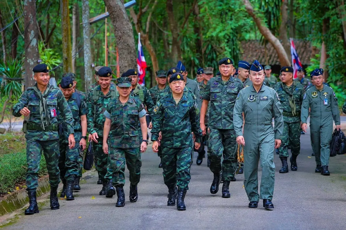 จับตา 'เสนาธิการ 3 เหล่าทัพ' ถก แผนปฏิบัติร่วม 3 กองกำลังชายแดนไทย-กัมพูชา