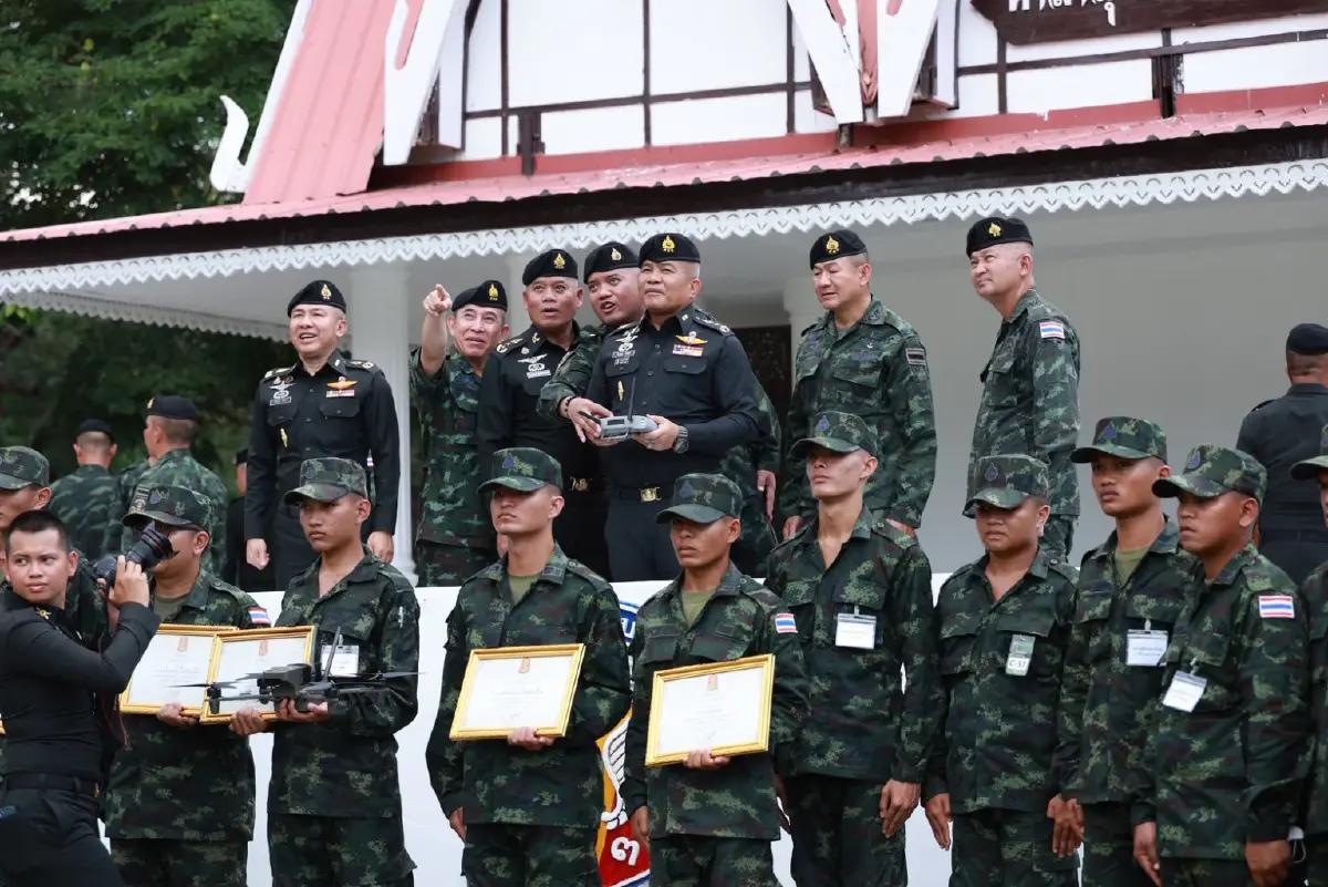 มทภ.2  เร่งผลิต 'นักรบโดรน' ปูรากฐานกำลังสำคัญ  พร้อมรับภารกิจทุกมิติ