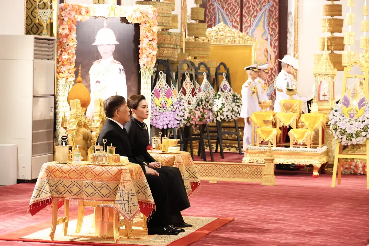 ในหลวง-พระราชินี ทรงบำเพ็ญพระราชกุศลพระพิธีธรรมสวดพระอภิธรรมพระศพ 'เจ้าฟ้าพัชรกิติยาภา'