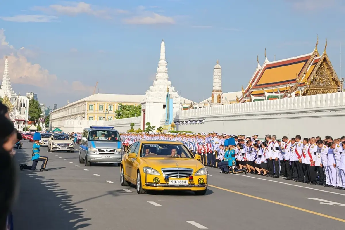 ในหลวง-พระราชินี เชิญพระศพ เจ้าฟ้าพัชรกิติยาภาฯ จากโรงพยาบาลจุฬาลงกรณ์ ไปยังพระบรมมหาราชวัง