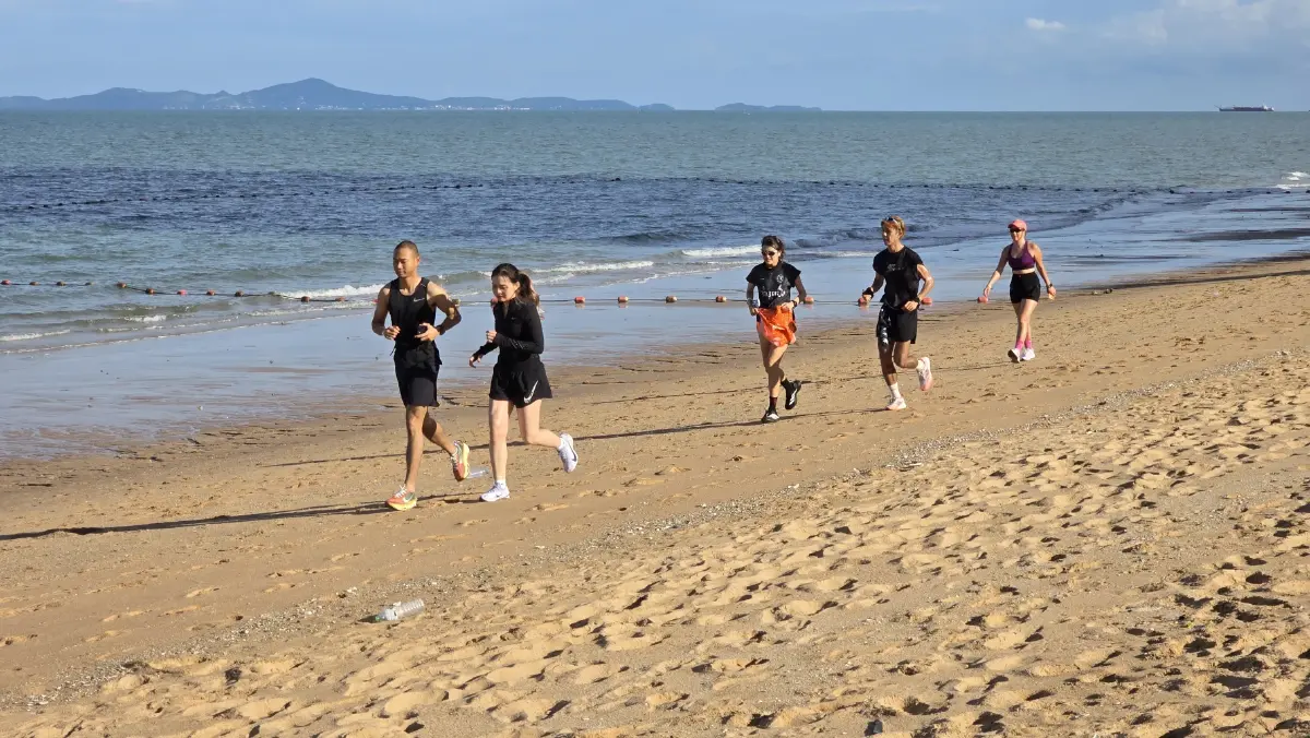 ‘Pride Run to Yach’ วิ่งชายหาด ล่องเรือยอร์ช ไอซ์บาธ กลางทะเล