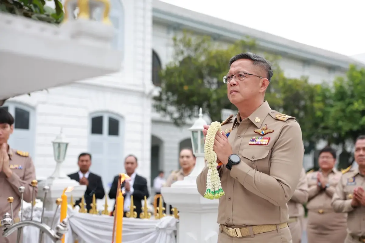 ปลัด มท.สั่งเด้งฟ้าผ่า 'อธิบดี สถ.' เซ่นปมโกงสอบท้องถิ่น 4.5 พันล้าน