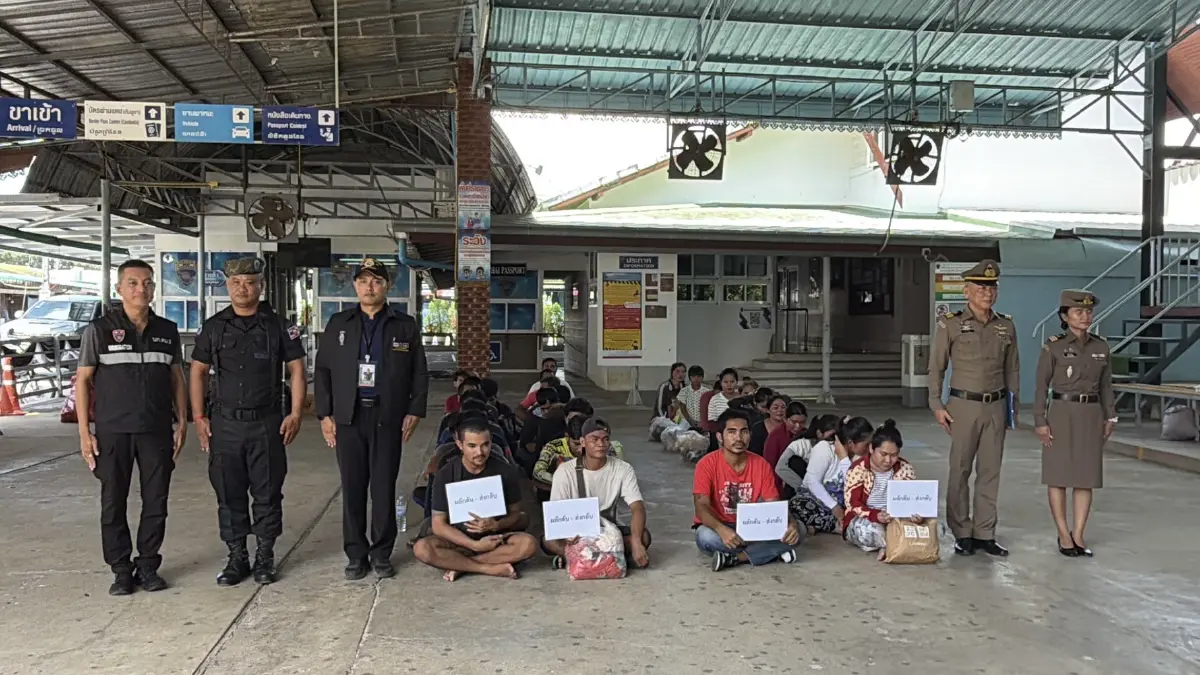'กองทัพเรือ' แจงภาพเปิดประตูด่าน แค่ส่ง 'นักโทษกัมพูชา'กลับ
