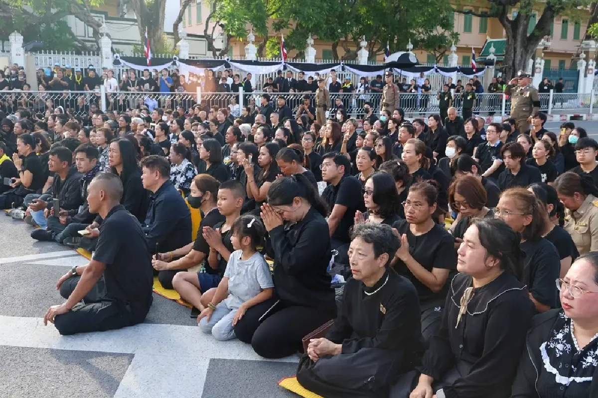 ในหลวง-พระราชินี เชิญพระศพ เจ้าฟ้าพัชรกิติยาภาฯ จากโรงพยาบาลจุฬาลงกรณ์ ไปยังพระบรมมหาราชวัง