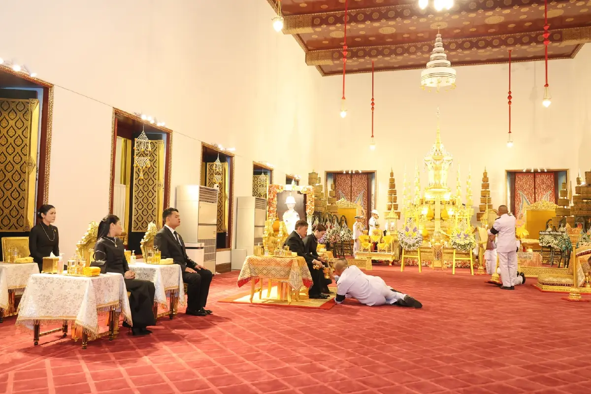 ในหลวง-พระราชินี ทรงบำเพ็ญพระราชกุศลพระพิธีธรรมสวดพระอภิธรรมพระศพ 'เจ้าฟ้าพัชรกิติยาภา'