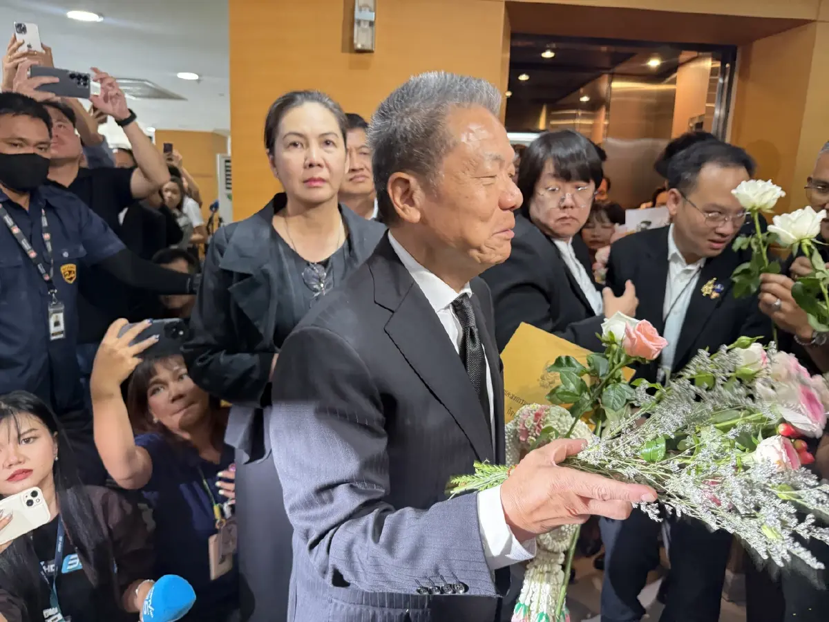บอร์ดกสทช.ล่ม 3 กรรมการวอล์กเอาต์ หลัง ‘สรณ’ นั่งหัวโต๊ะย้ำยังปฏิบัติหน้าที่