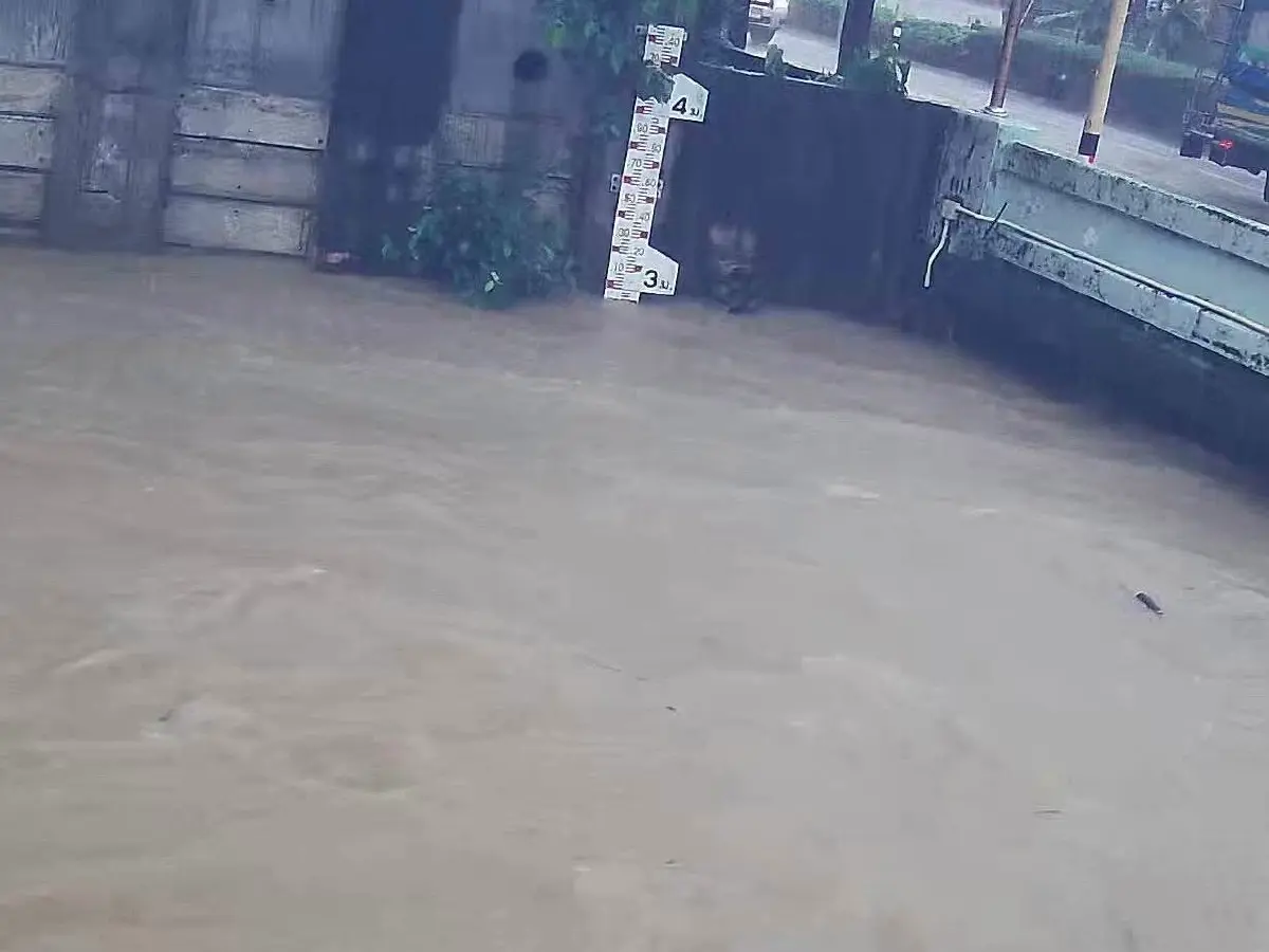 ด่วน! ภูเก็ตฝนตกหนัก สั่งยกของขึ้นที่สูง คลองบางใหญ่ ทะลัก 3 เมตร