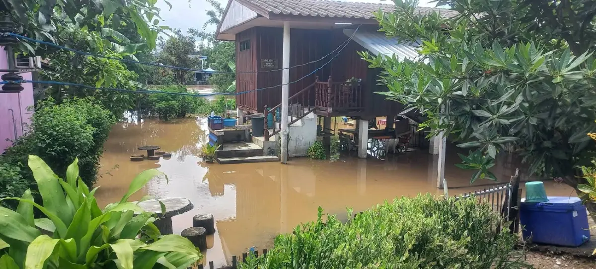 เร่งช่วยเหลือประชาชน ฝนตกหนักน้ำล้นตลิ่ง พื้นที่เมืองเชียงราย