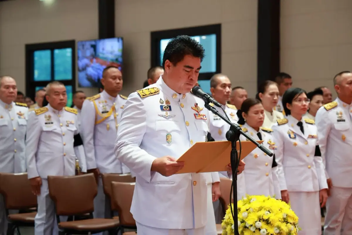 เจริญพระพุทธมนต์ ทำบุญตักบาตร ถวายสัตย์ปฏิญาณ วันเฉลิมพระชนมพรรษา ร.10