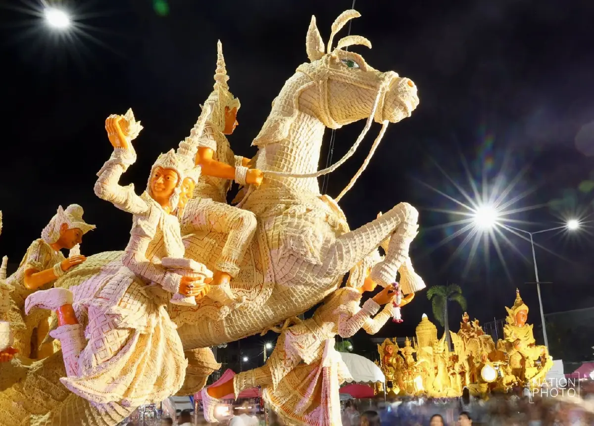 ตระการตา รวมภาพ วันโฮมเทียน อุบลราชธานี 2569 มหาศรัทธาแกะสลักระดับโลก
