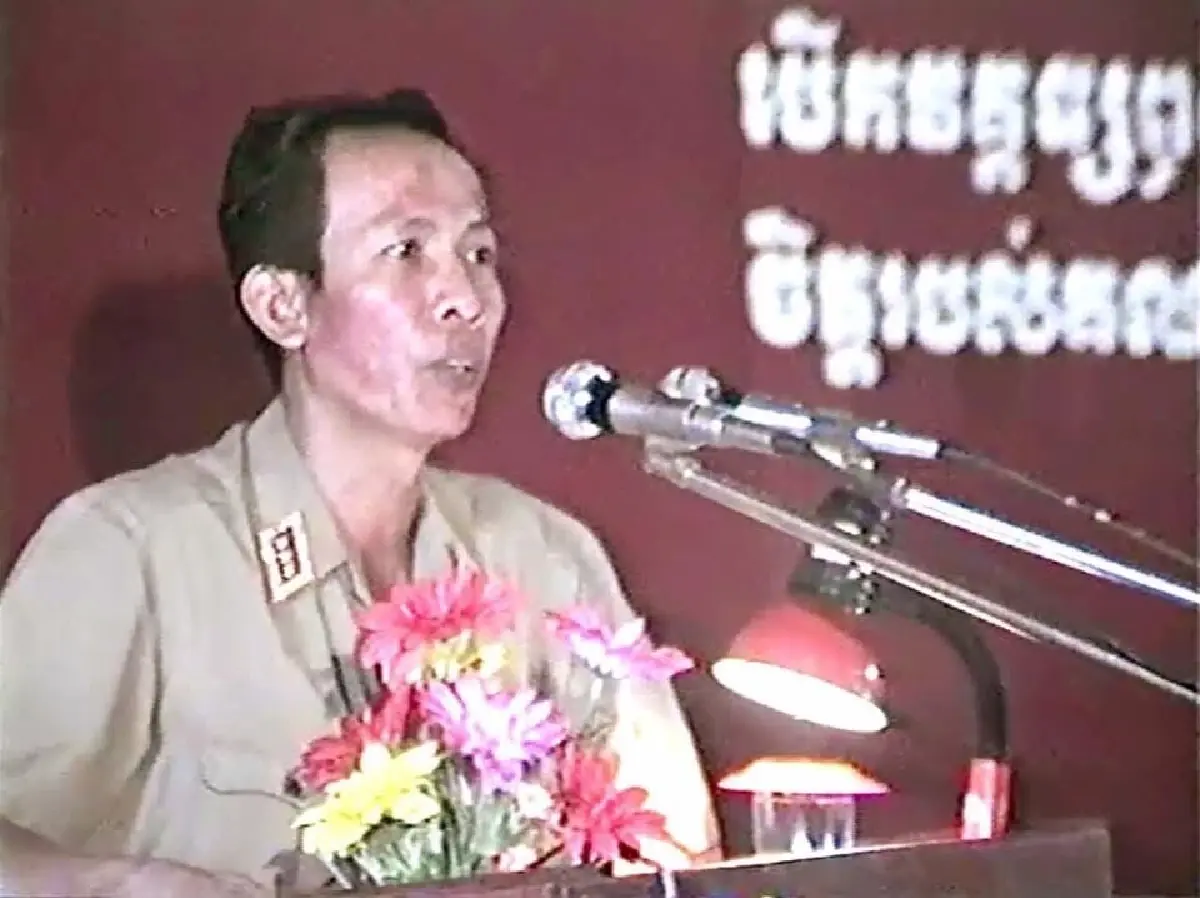 'บัญ' มายาการเมือง ซุ้ม 'เกาะกง' วัดบารมี 'ฮุนเซน'