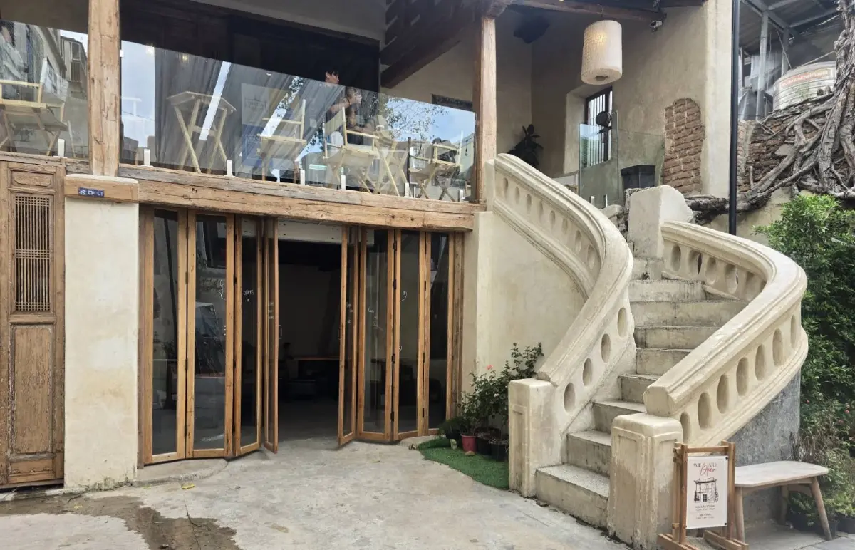 เที่ยวชมเสน่ห์ 'ย่านเมืองเก่า' จาก 'ทรงวาด' ถึง 'ตลาดน้อย'