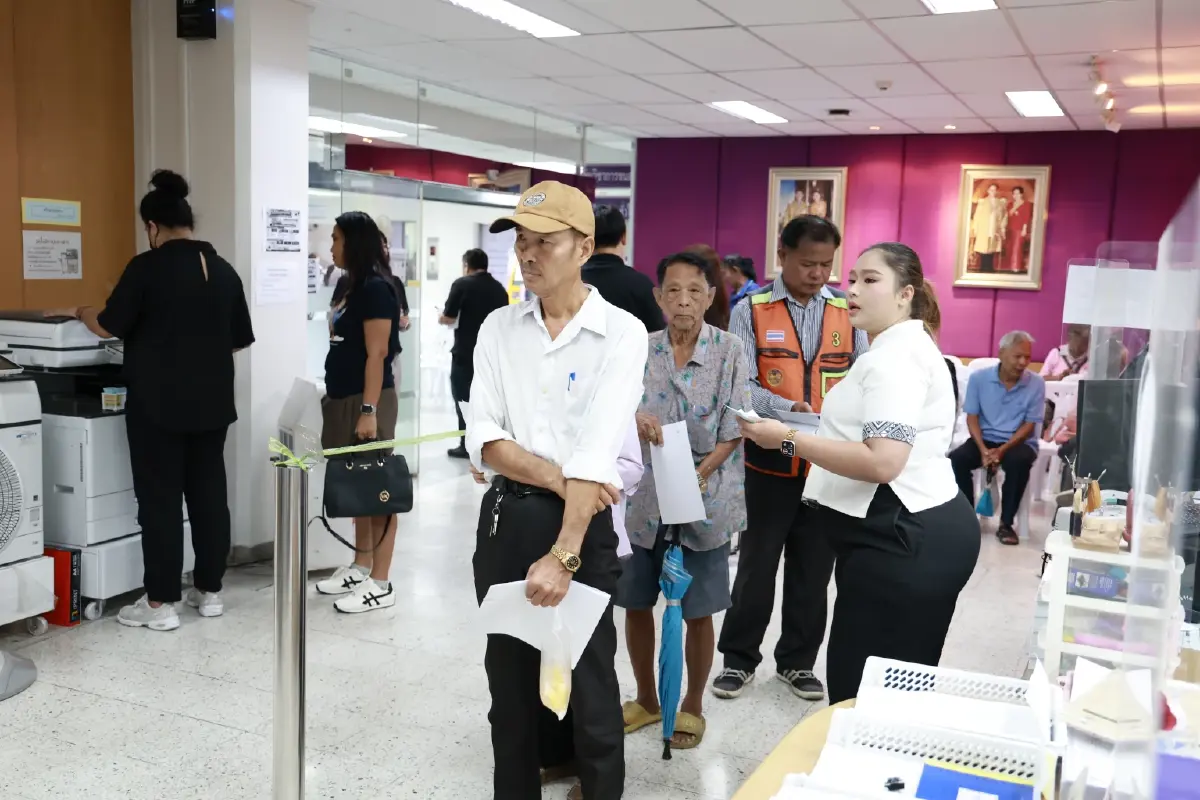 'ขนส่ง' เผยประชาชนยื่นอุทธรณ์ 'บัตรสวัสดิการแห่งรัฐ' กว่า 1 แสนราย