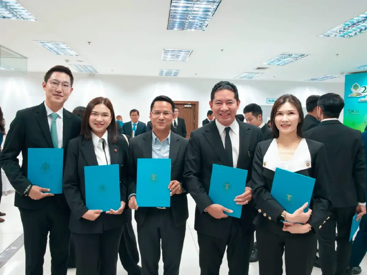 สูตรปั้น 11 สก. ‘กลุ่มคนทำงาน’ - ‘พลภูมิ’ แม่ทัพค่ายสีเขียว