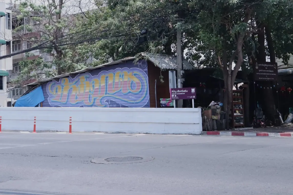 เยี่ยมย่าน ‘บ้านบาตร’ ฟังเสียงค้อนเล่าประวัติศาสตร์กลางกรุง
